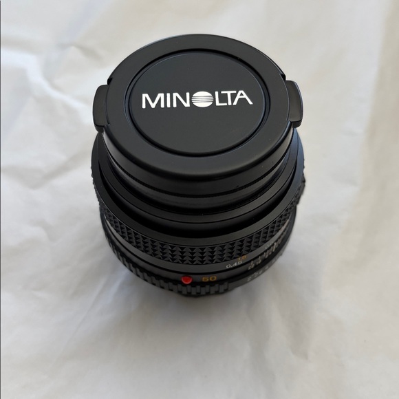 Sakar for Minolta 28mm f/2.8 Wide-Angle Lens